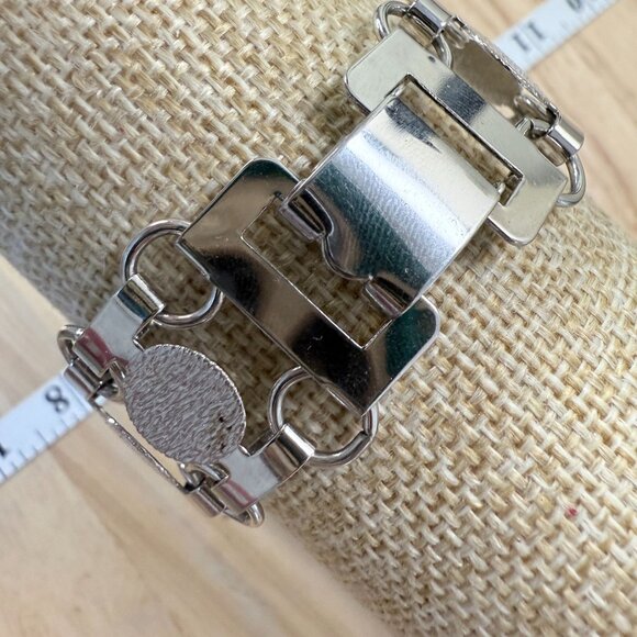 Sarah Coventry Silver-Tone Textured & Smooth Circle Link Bracelet With Fold-Over - Picture 2 of 14